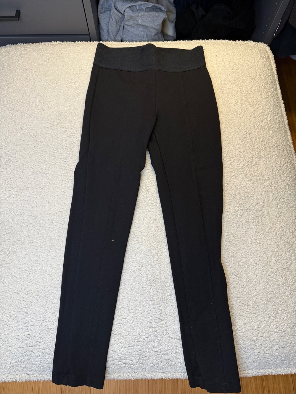 Calvin Klein Black Ponte Skinny Ankle Pants